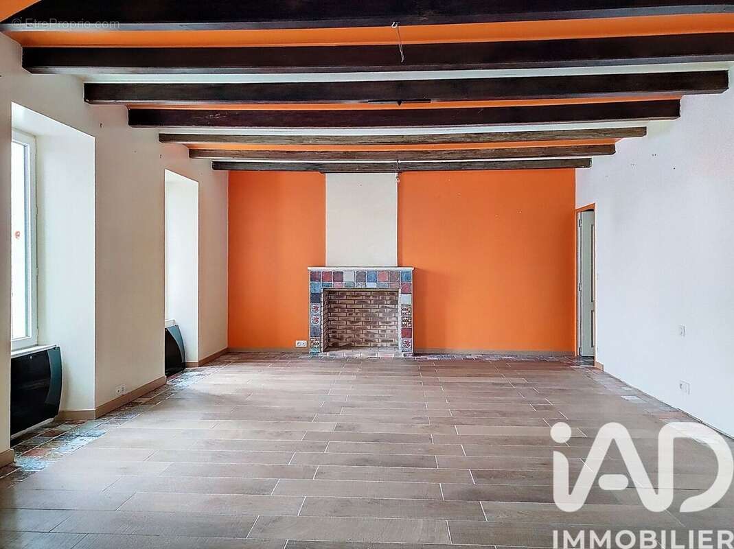Maison 200 m² à Muron  - photo 8