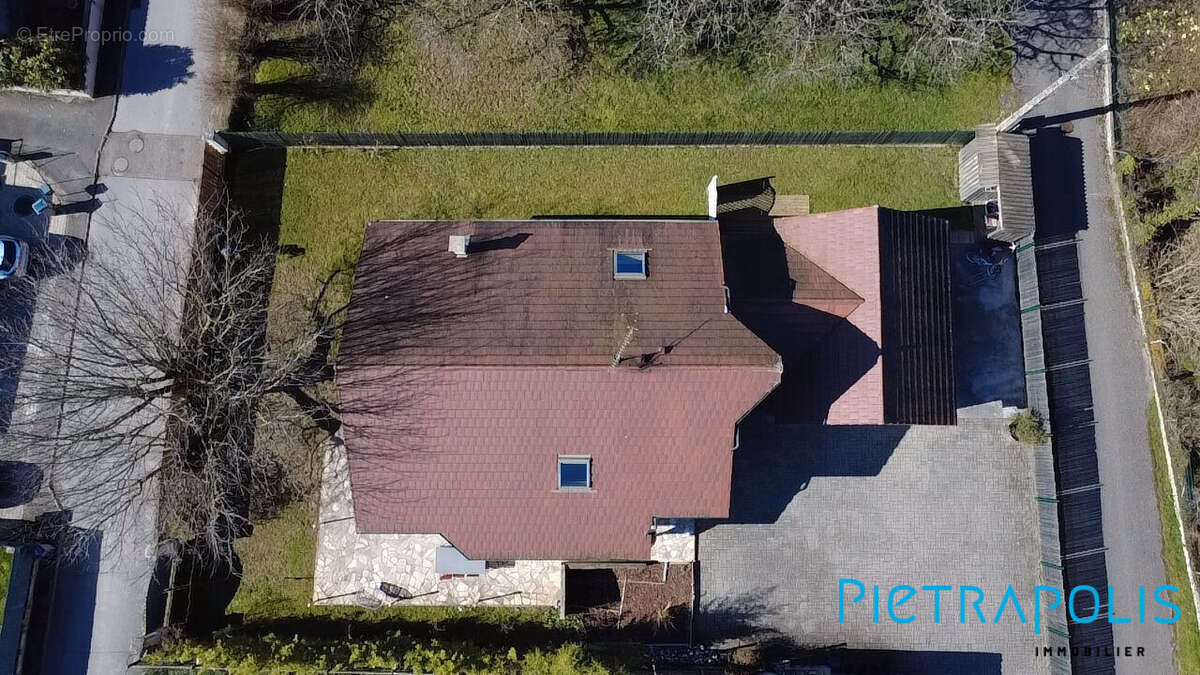 Maison à VERSONNEX