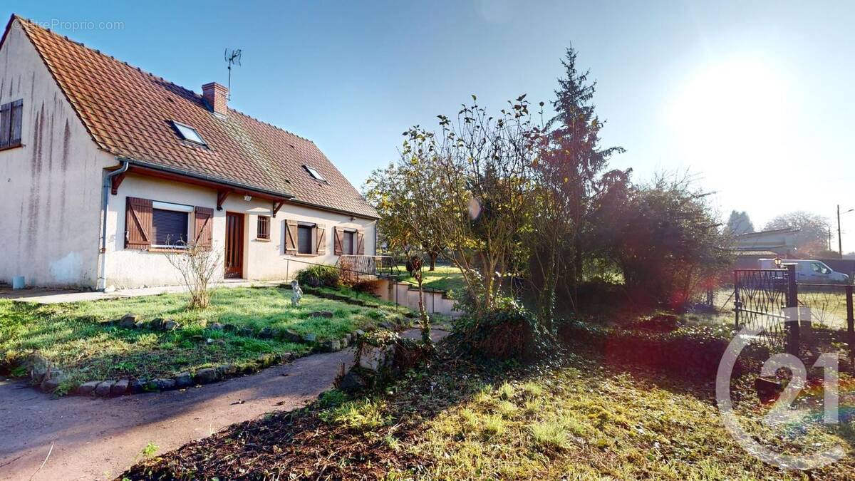 Maison à BELLENGLISE