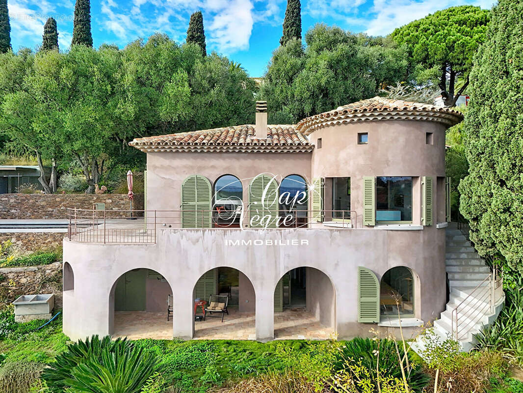 Maison à BORMES-LES-MIMOSAS