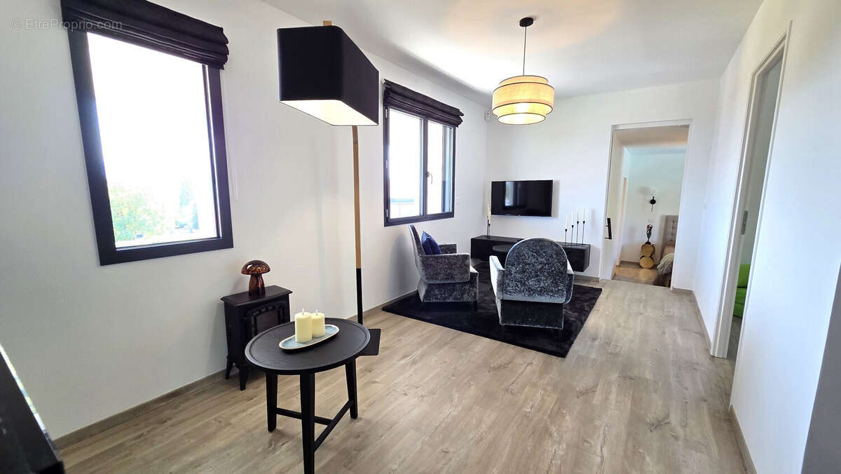 Maison 164 m² à Reignier  - photo 9