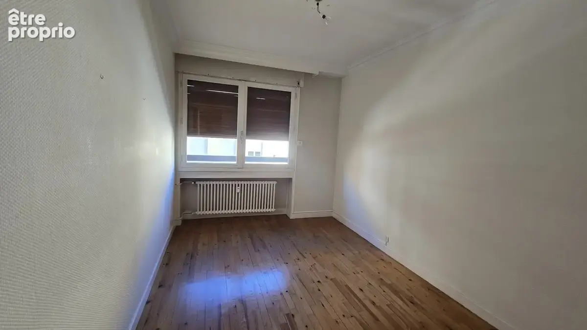Saint-Étienne — 8 avenue du Général Leclerc : lumineux 4 pièces de 106 m2 avec grand balcon, dans une copropri - photo 7