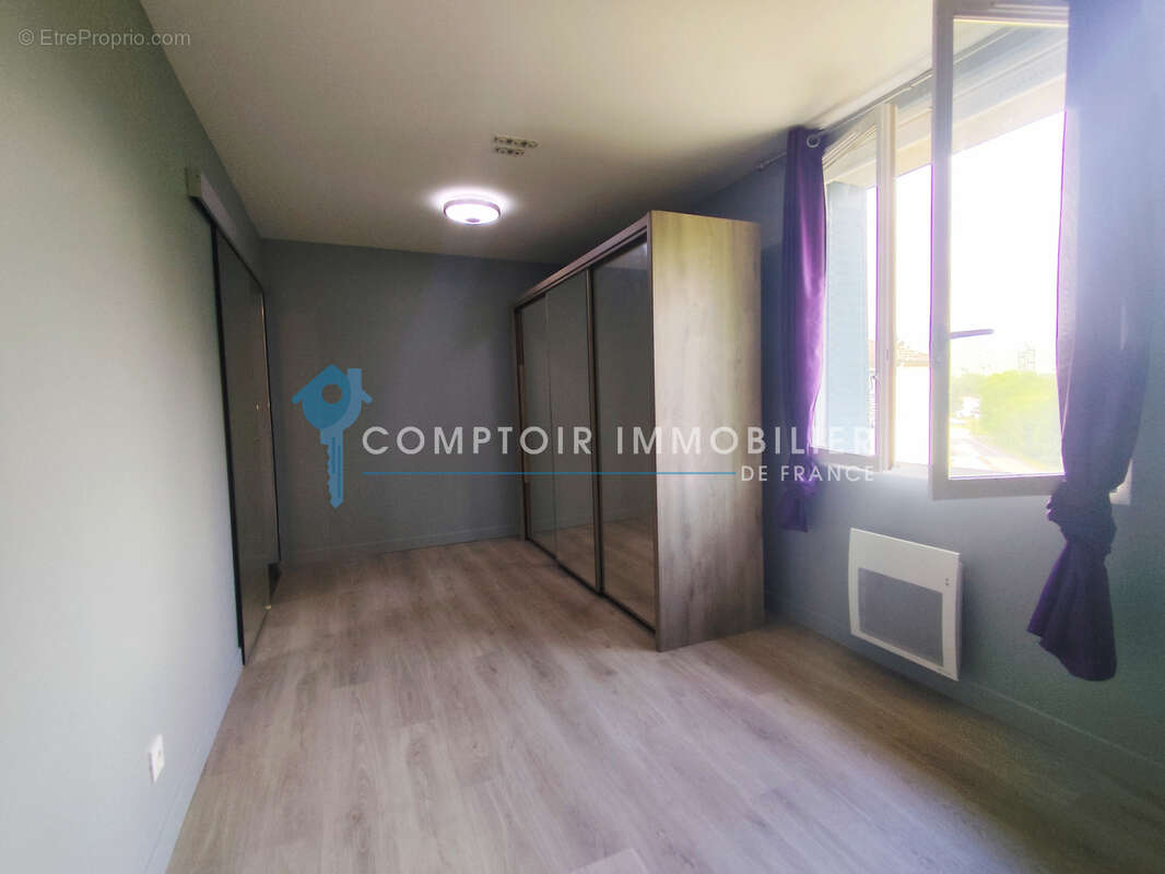 Appartement à VIZILLE