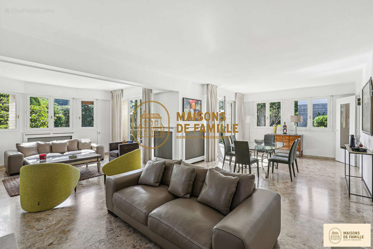 Maison à LA CELLE-SAINT-CLOUD