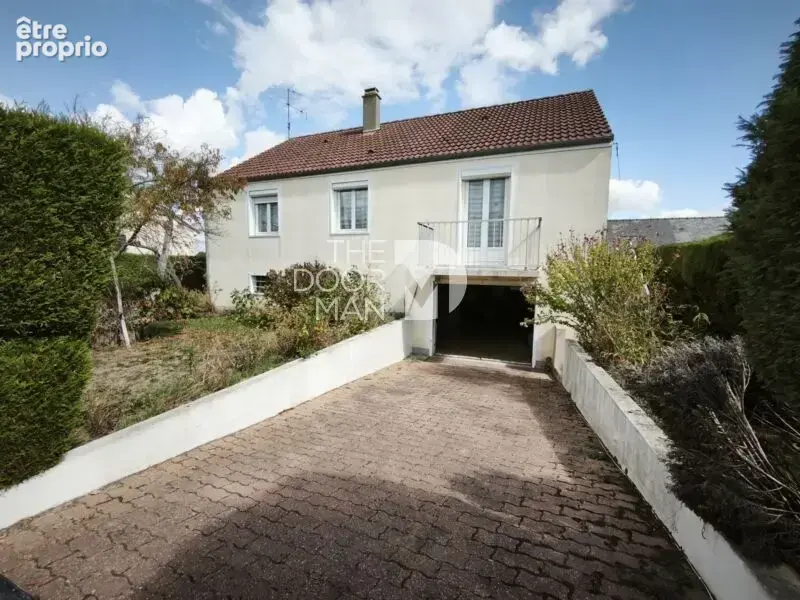 Maison à MAYENNE