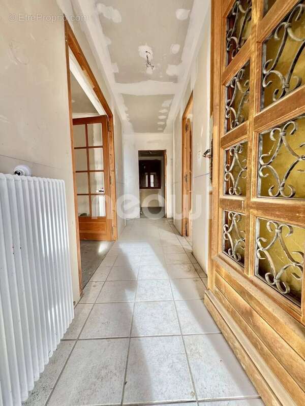 Maison à CHATEAUGAY