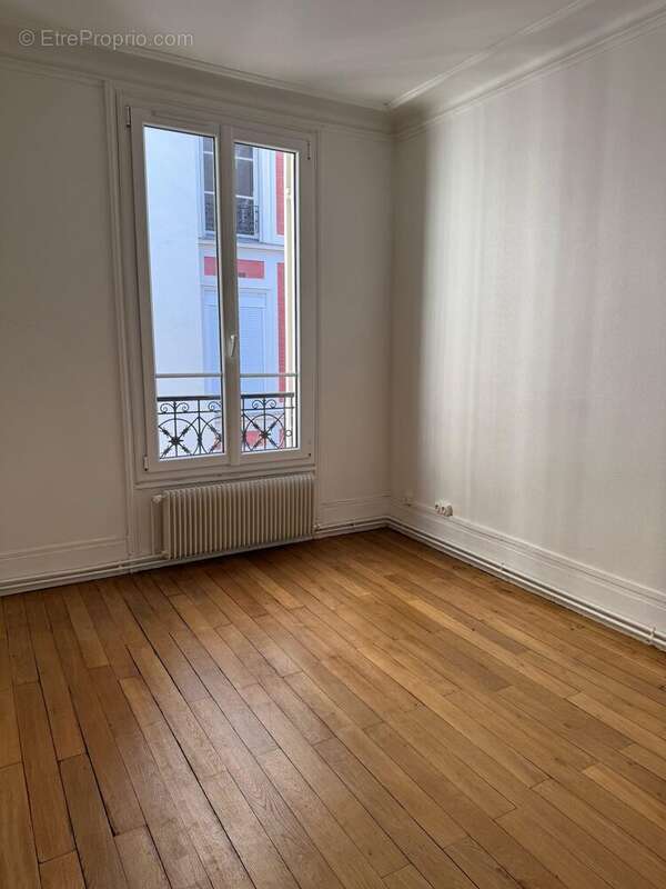 Appartement à LEVALLOIS-PERRET