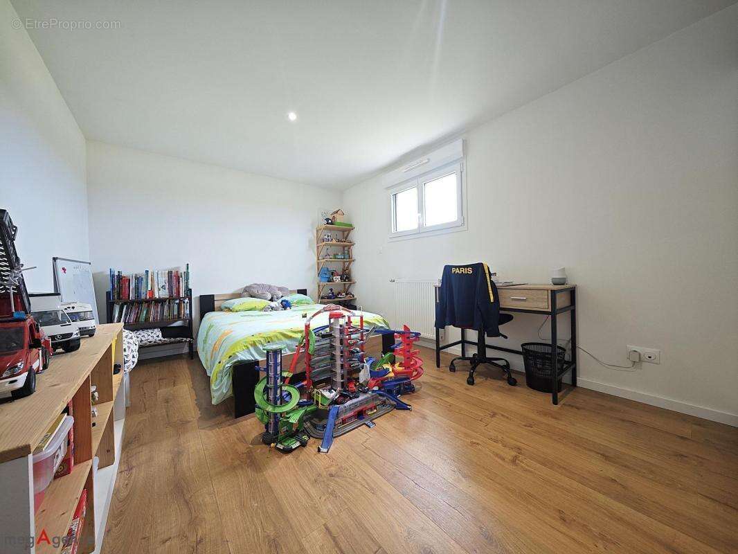 Maison contemporaine de 160 m² avec vue dégagée - photo 14