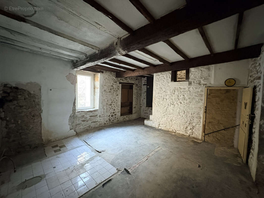 Maison à LA CALMETTE