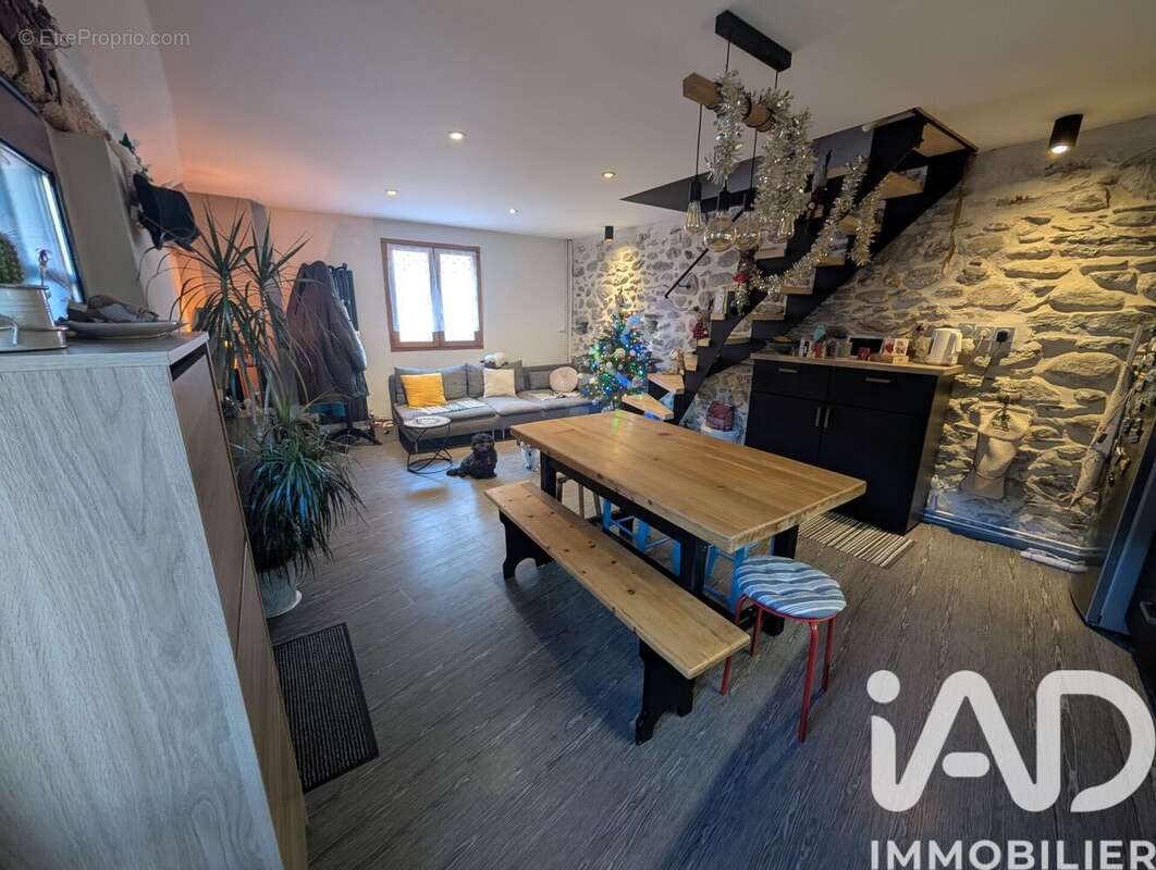 Photo 2 - Maison à ALLEVARD