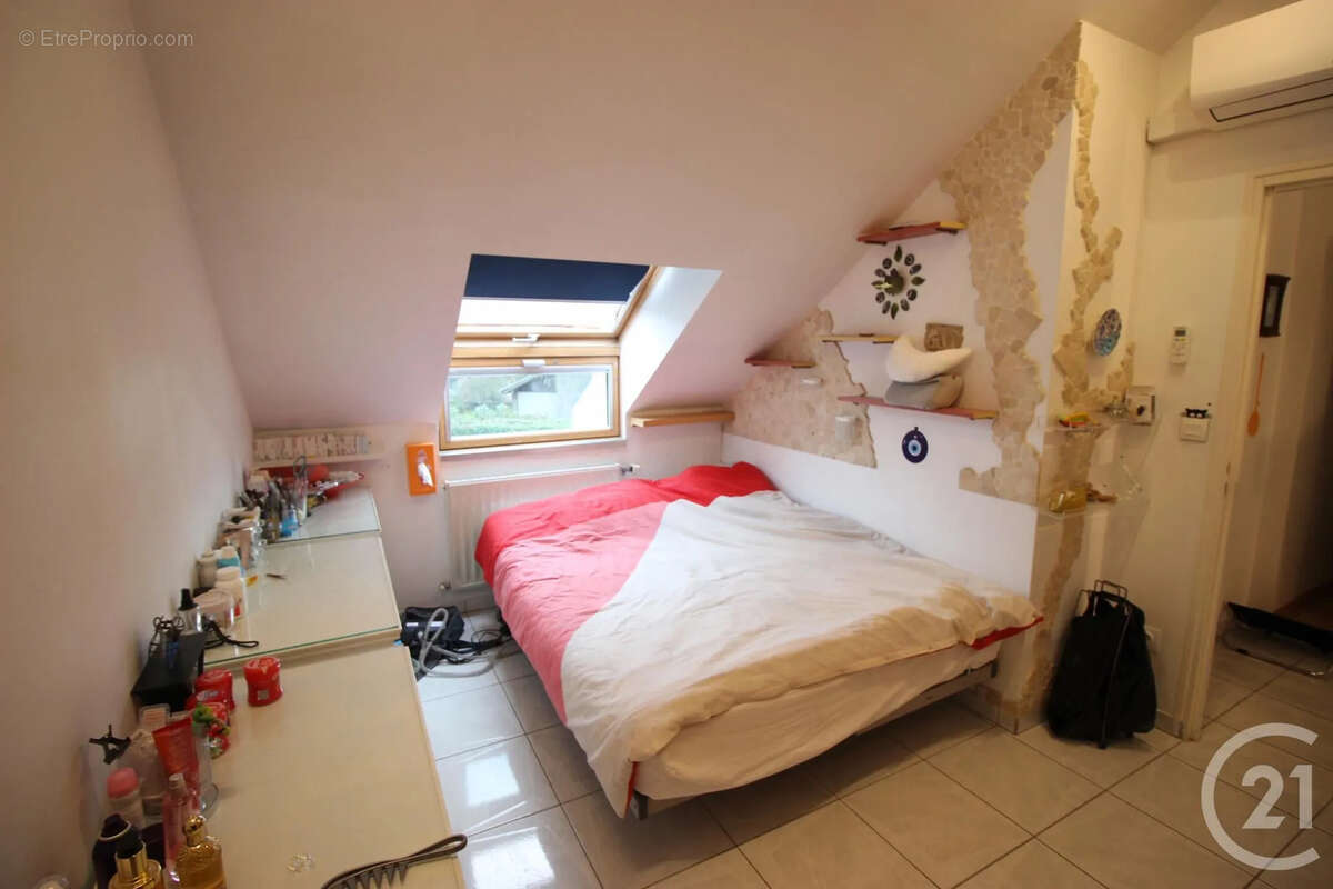 Autre à MONTBONNOT-SAINT-MARTIN