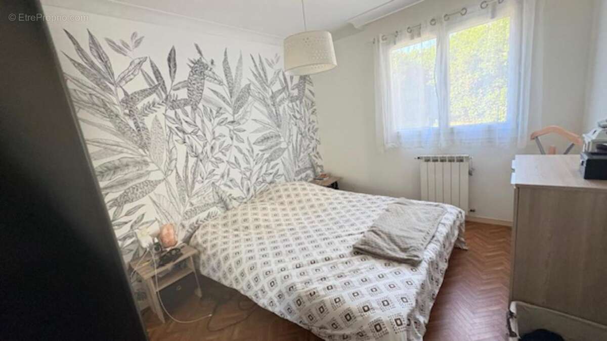 Maison à LABESSIERE-CANDEIL