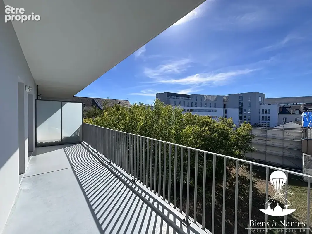Appartement T2 Coup de Coeur, Terrasse 14 m² , Box fermé,  Cité des Congrès - photo 1