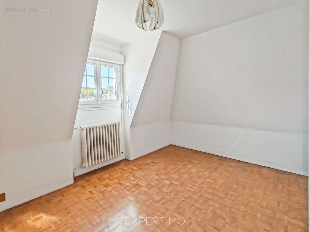 Maison à EMERAINVILLE