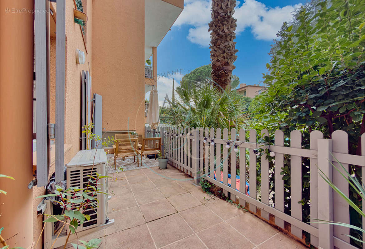 Appartement à GRIMAUD