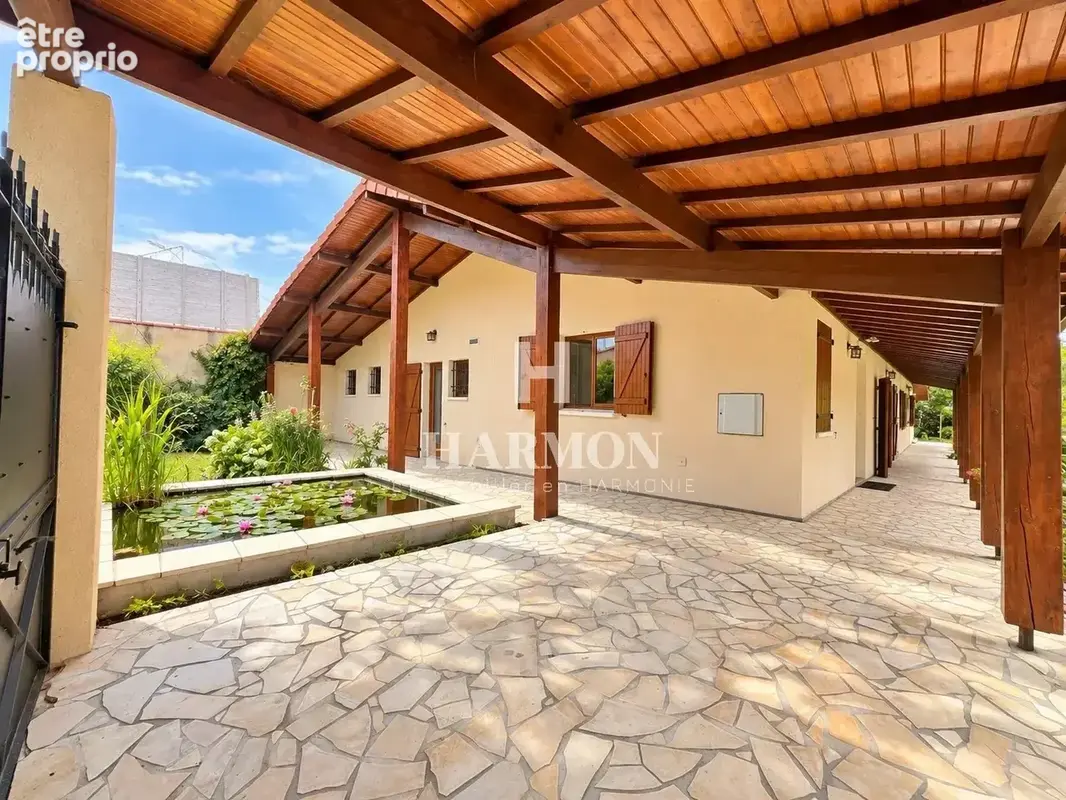 Harmon à vendre : BÈGLES – Grande maison familiale de 193 m² avec jardin – Fort potentiel de division en deux logements - photo 3