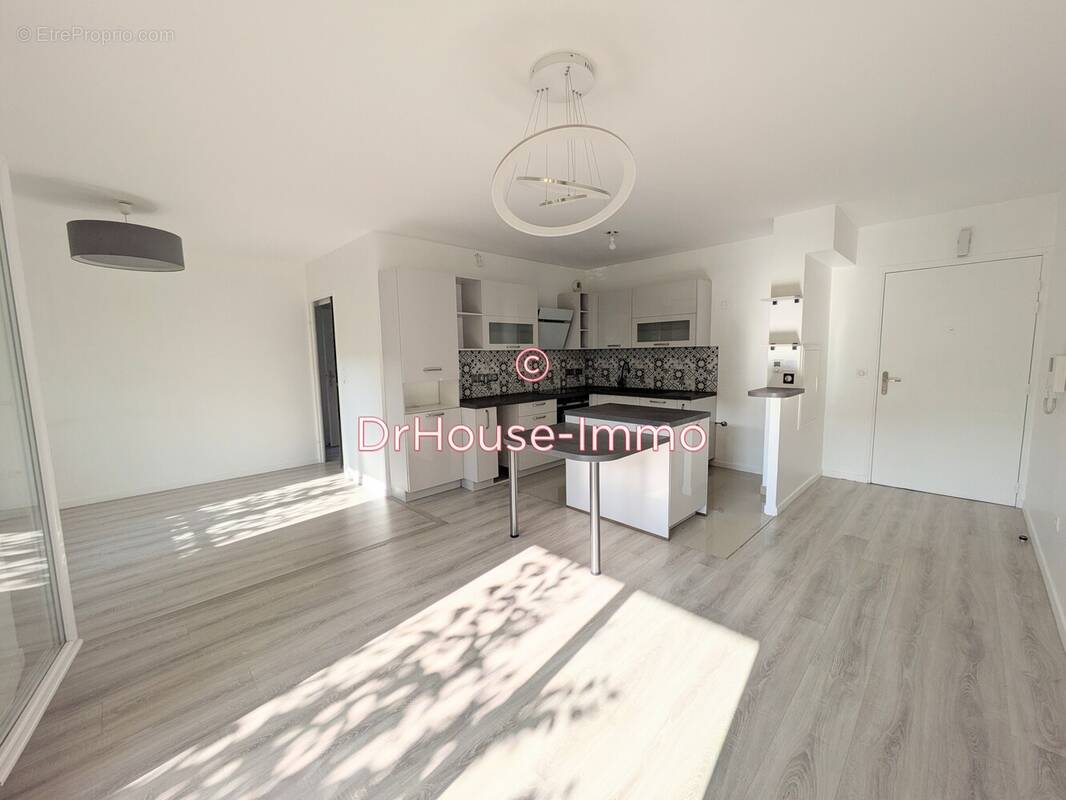 Appartement à VERNOUILLET