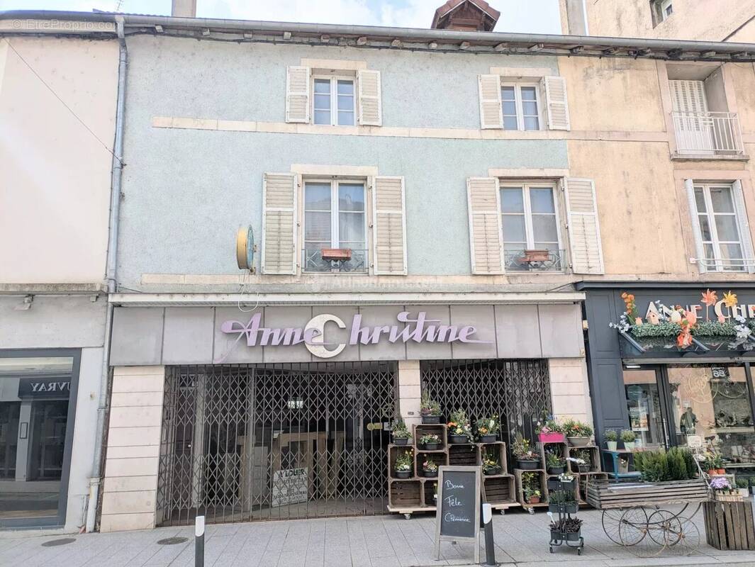 Appartement à NEUFCHATEAU