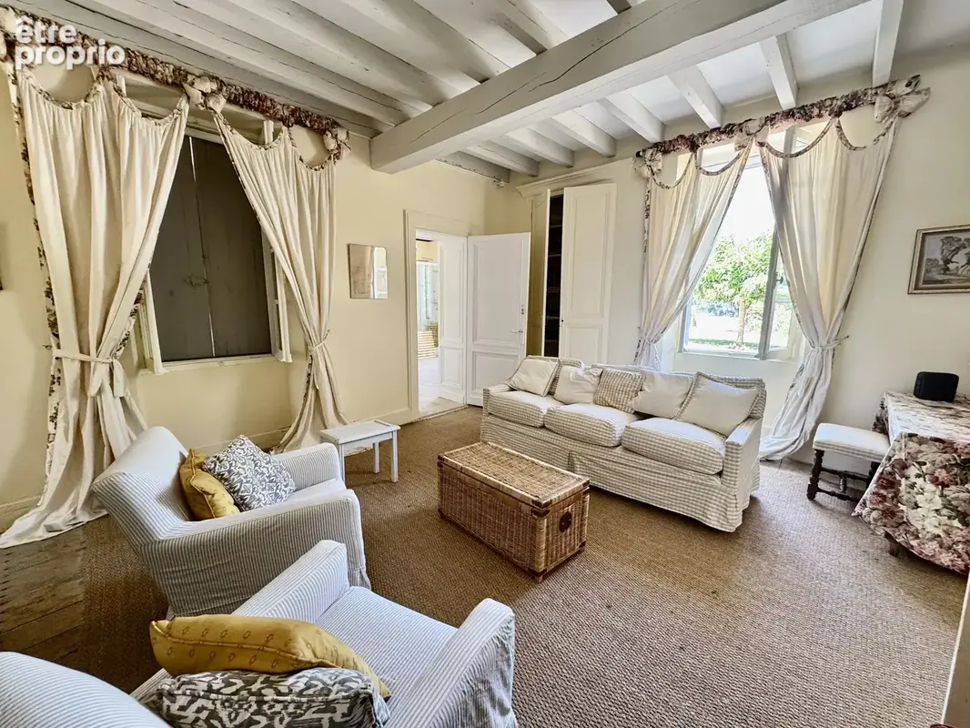 Élégant Manoir avec Chambres en Tour, Dépendance et Piscine - photo 5