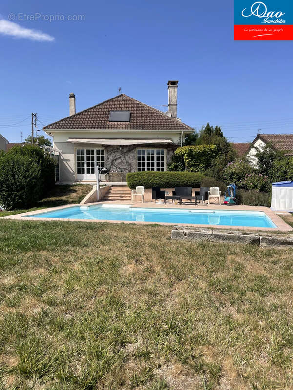 Maison à LA RIVIERE-DE-CORPS
