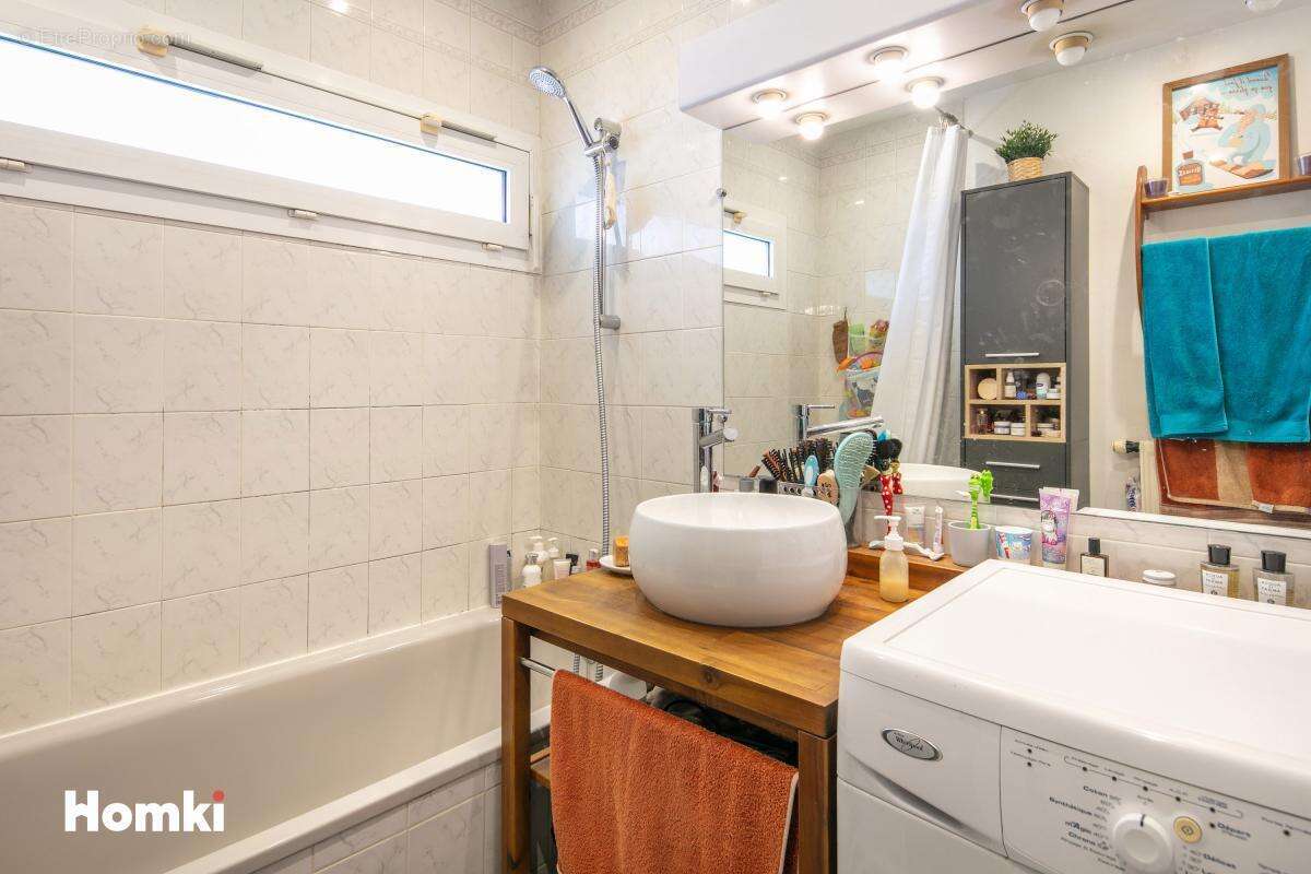 Appartement à SAINT-MARTIN-D'HERES