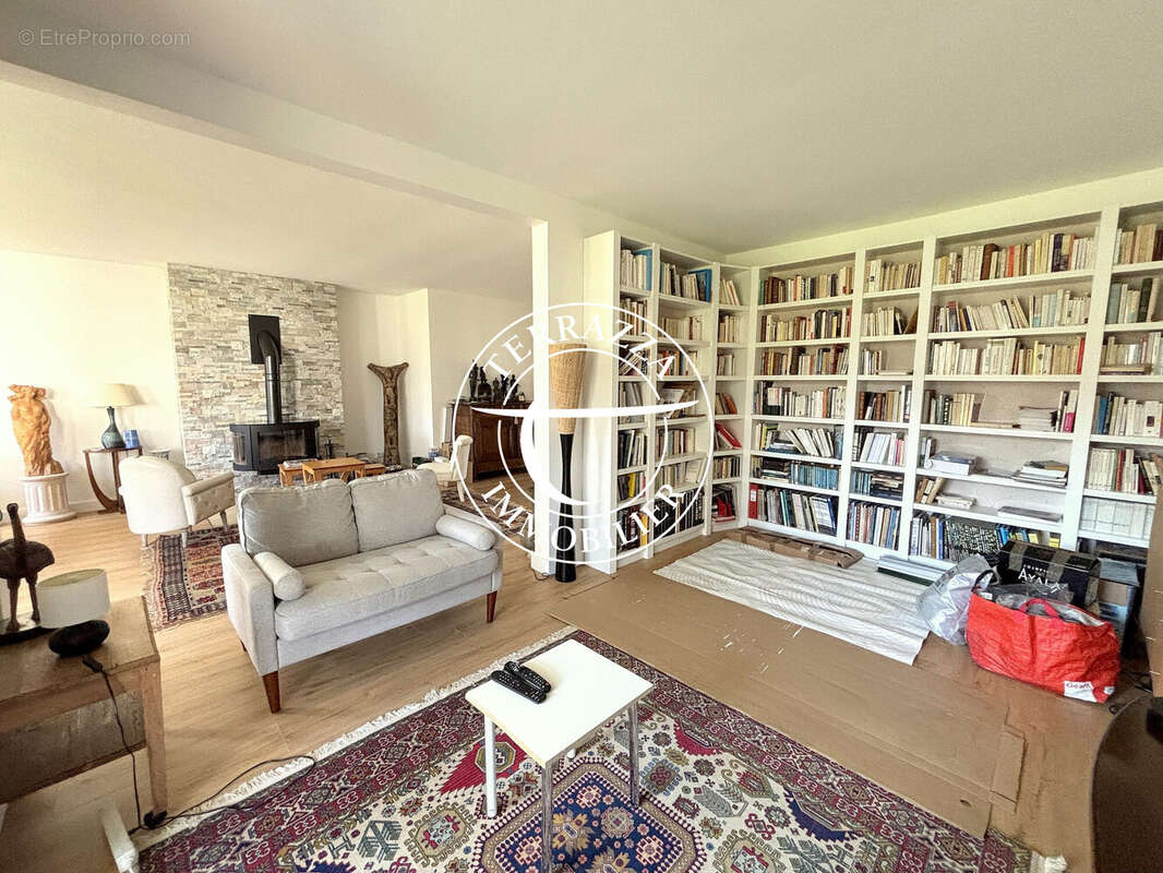 Appartement à LOUVECIENNES