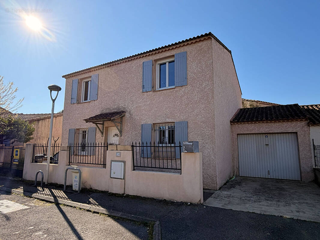 Maison à ROCHEFORT-DU-GARD