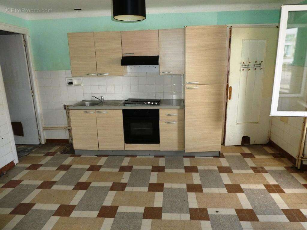 Maison à LOCMALO