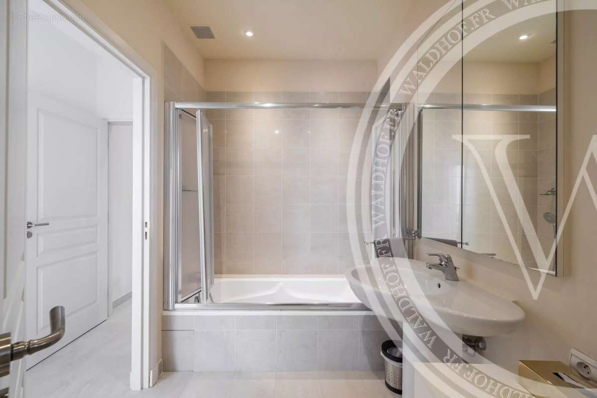 Maison à ROQUEBRUNE-CAP-MARTIN