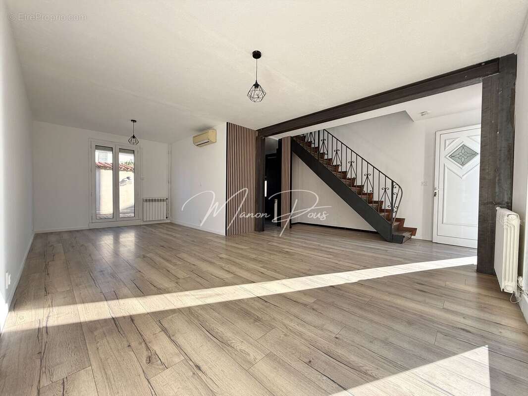 Maison 118 m² à Saint-Esteve  - photo 3