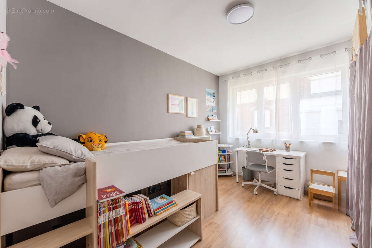 Plain pied familial avec grande piece de vie de 70m2 ! - photo 8