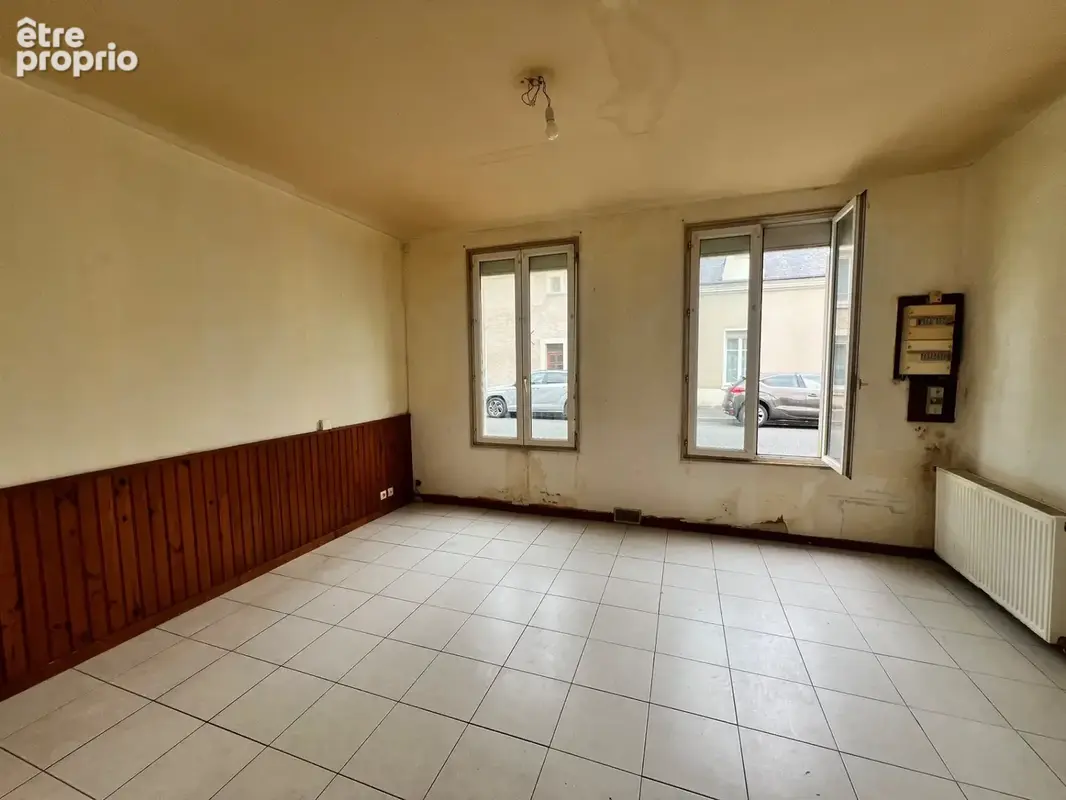 Maison à rénover 3 chambres + cour - photo 5