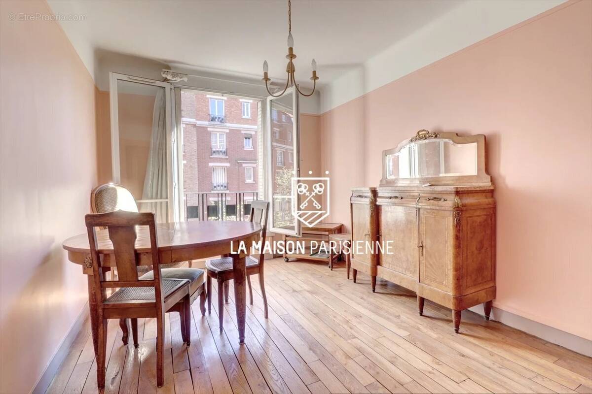 Appartement à PARIS-20E