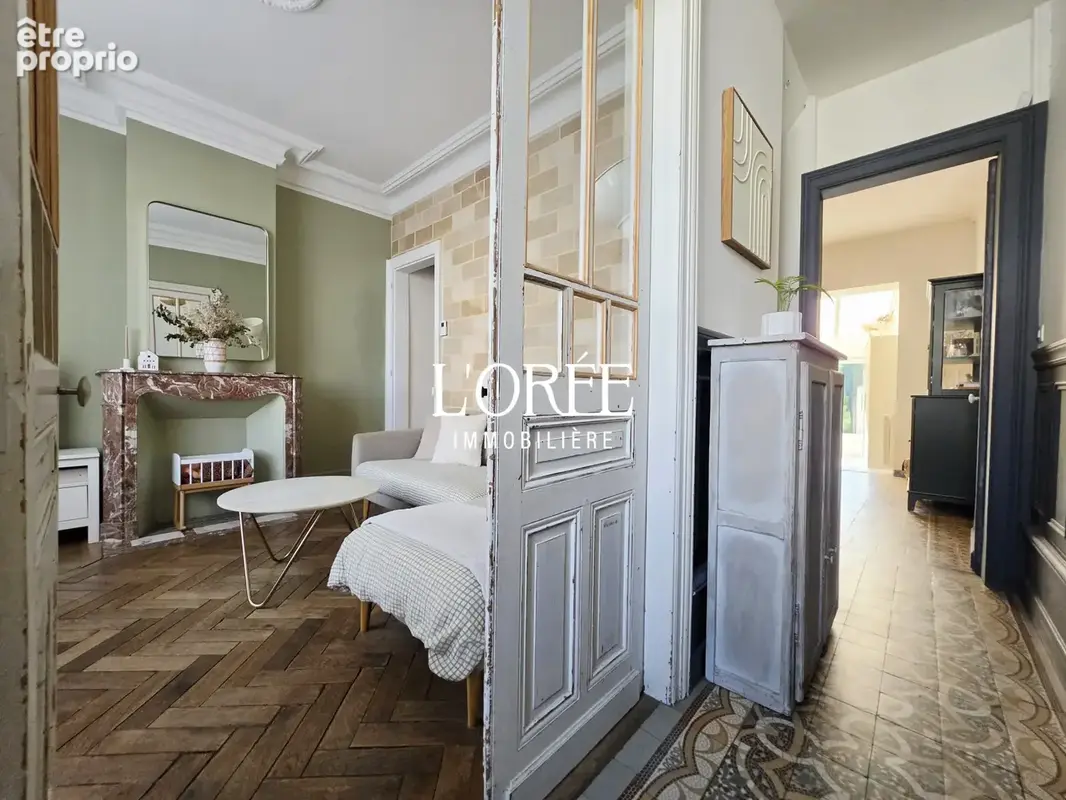 Maison de ville style bourgeoise renovee - 105 m2 - 3 chambres - terrasse - jardin - photo 2