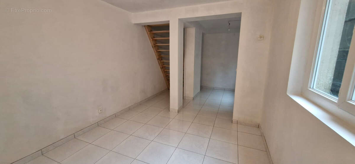 Appartement à LILLEBONNE