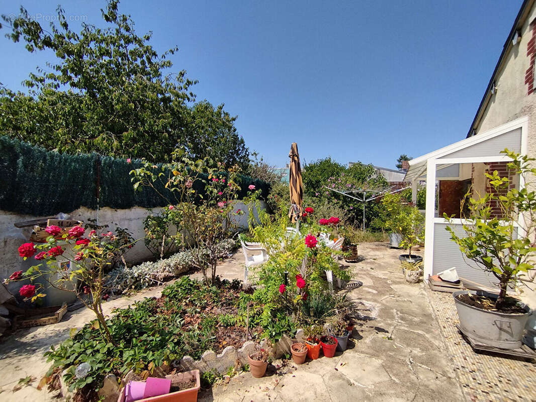 Maison à SAINT-PIERRE-DES-CORPS