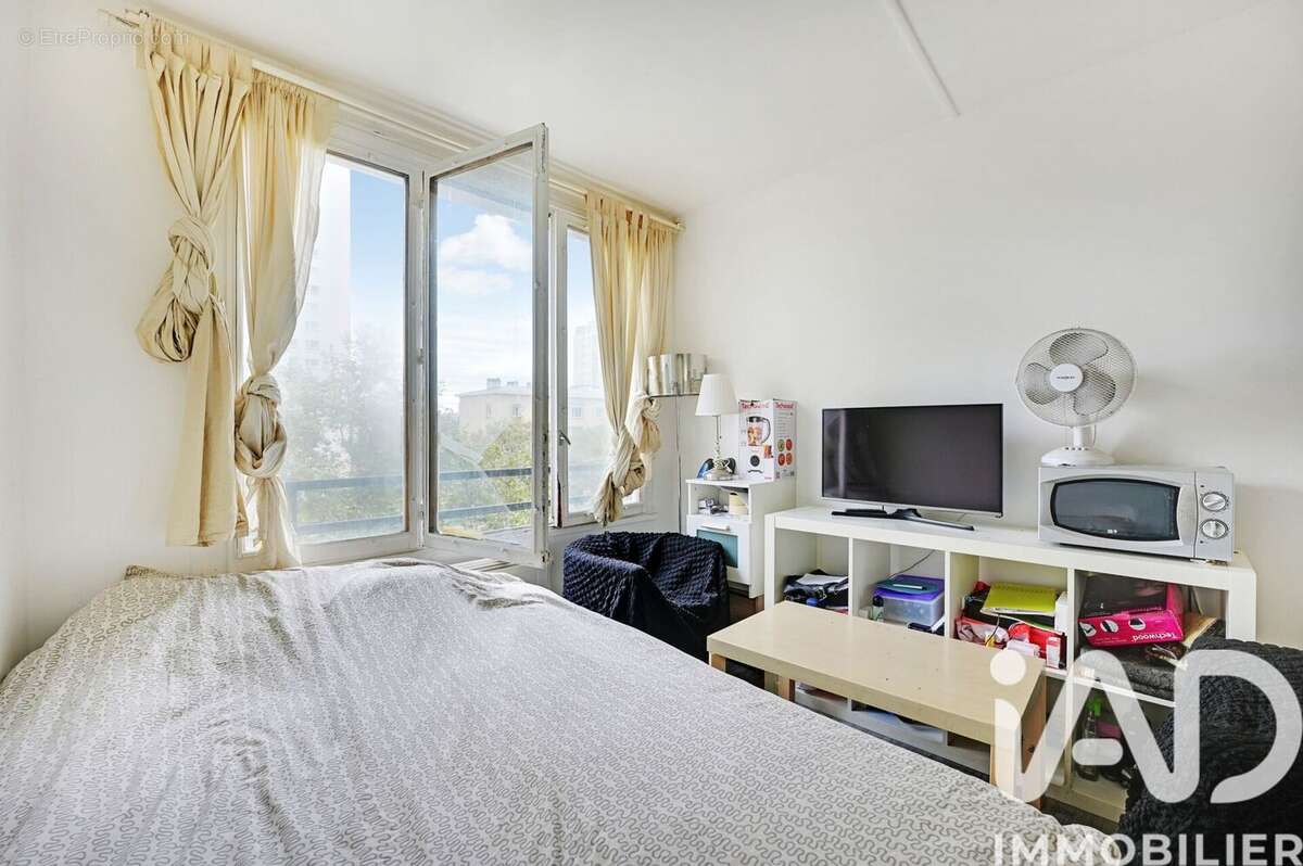 Photo 3 - Appartement à PARIS-18E