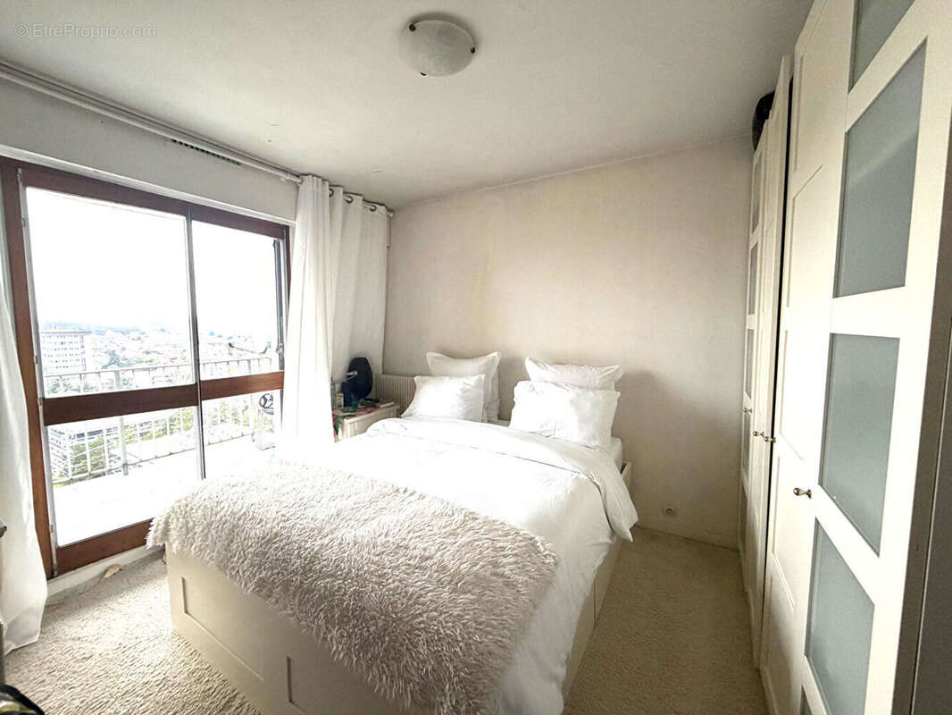 Appartement à SAINT-GRATIEN