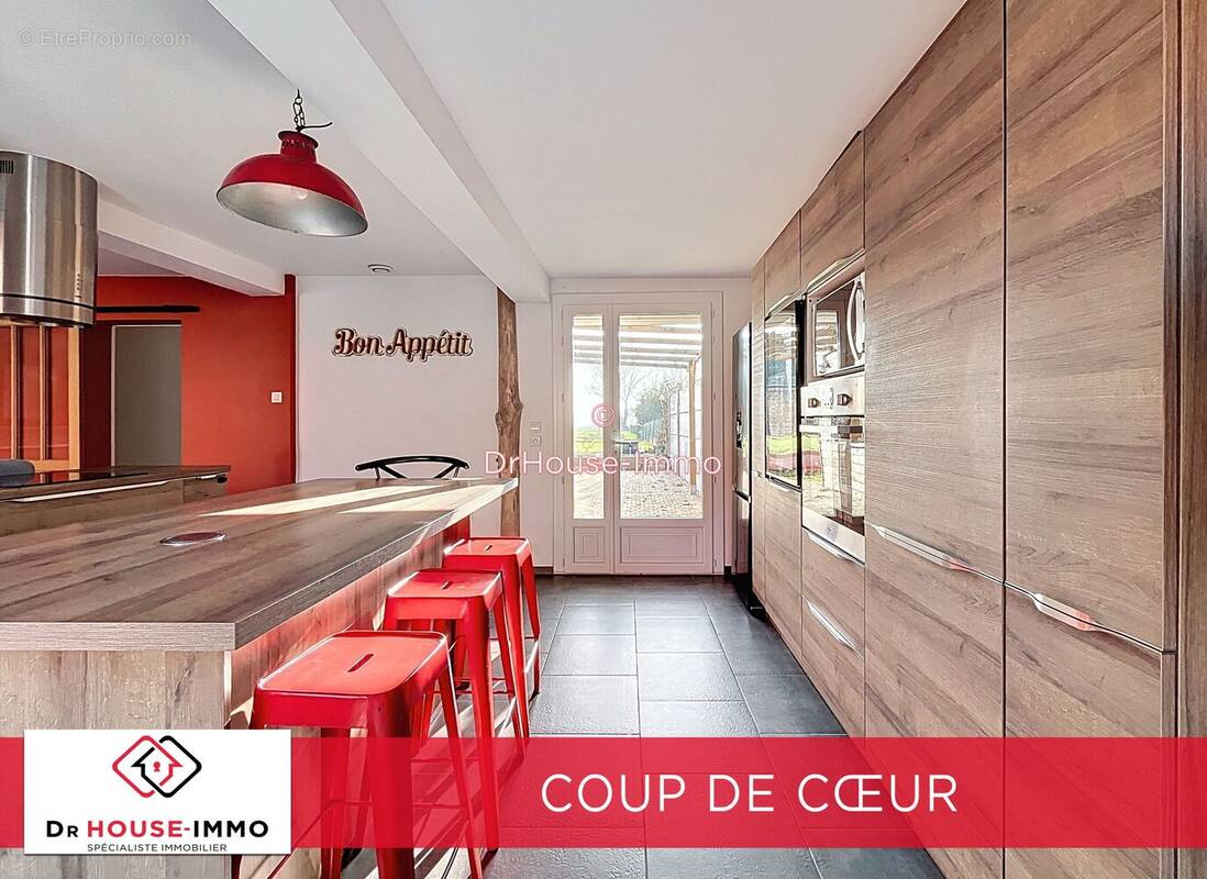 Maison à LANGUEVOISIN-QUIQUERY