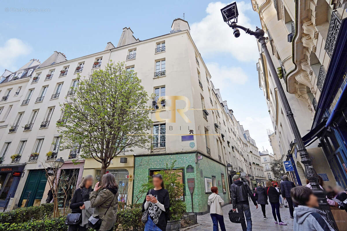 Appartement à PARIS-4E