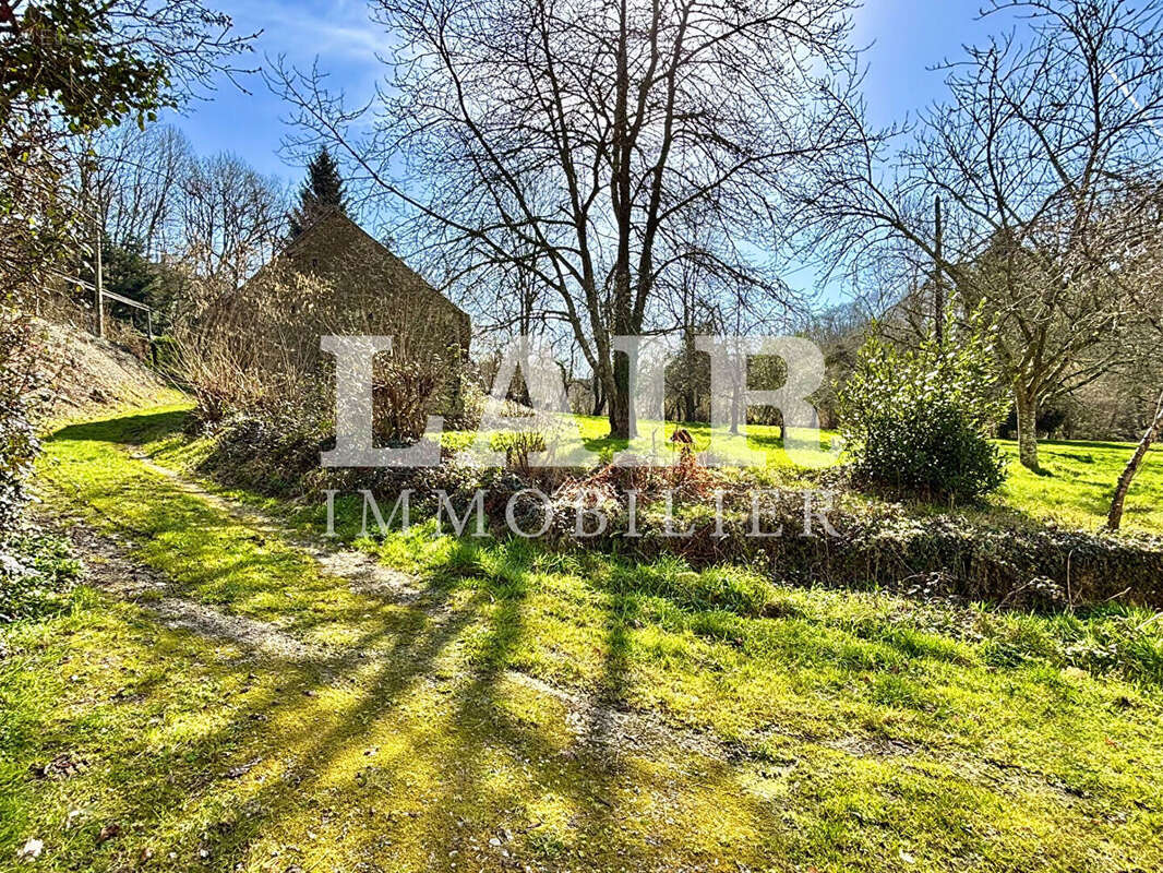 Maison à SAINT-LEONARD-DES-BOIS