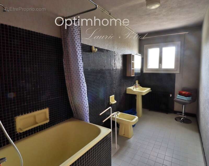 Coup de cœur - Rare à la vente ! Magnifique maison contemporaine de 225 m² avec vue sur le château - photo 26