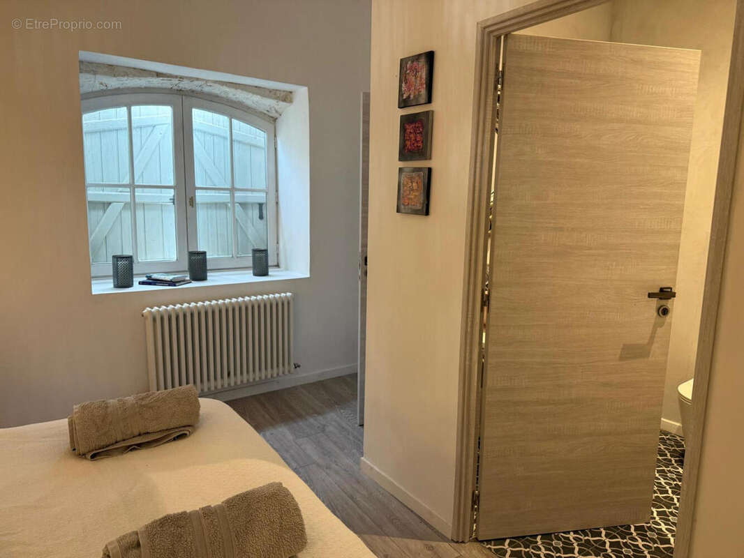 CHAMBRE - Maison à TUSSON