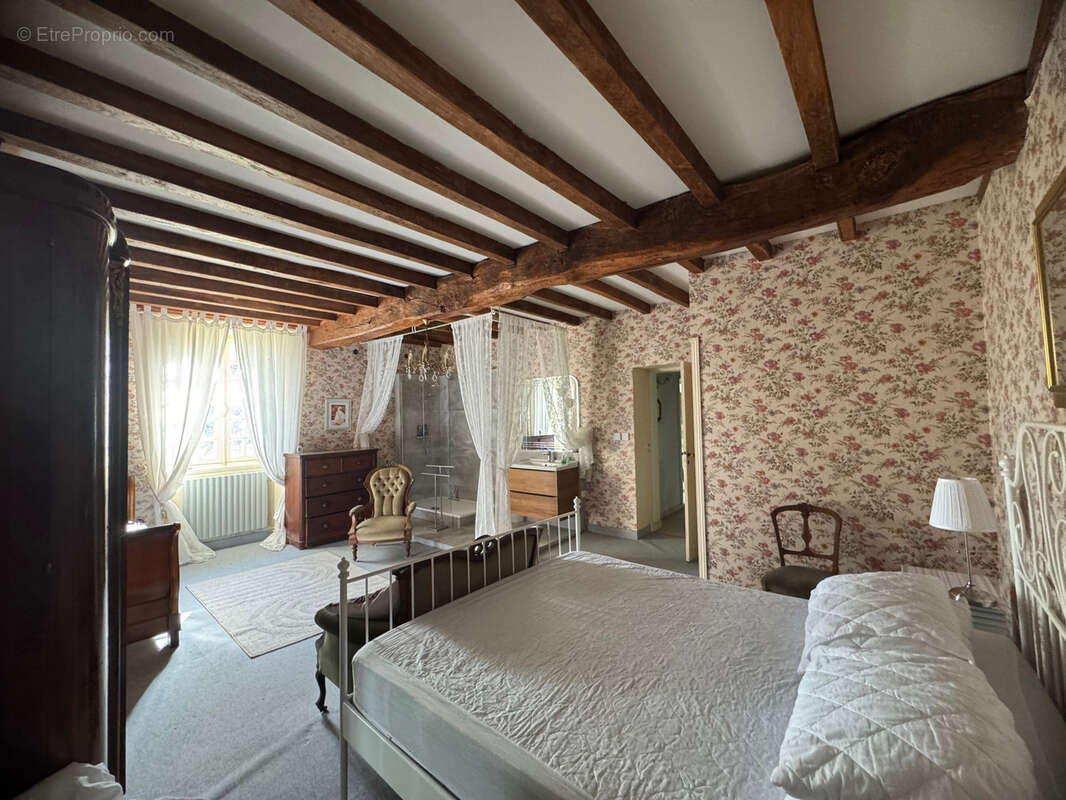 Maison à SAINT-SIGISMOND-DE-CLERMONT