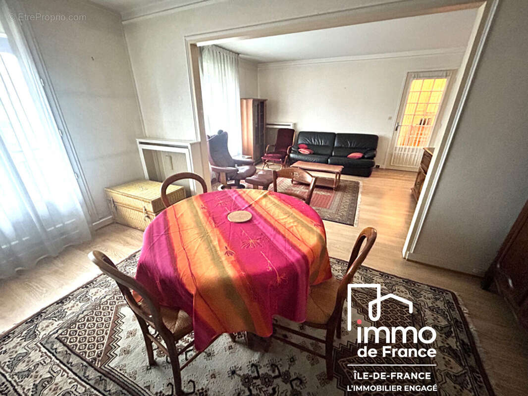 Appartement à ROSNY-SOUS-BOIS