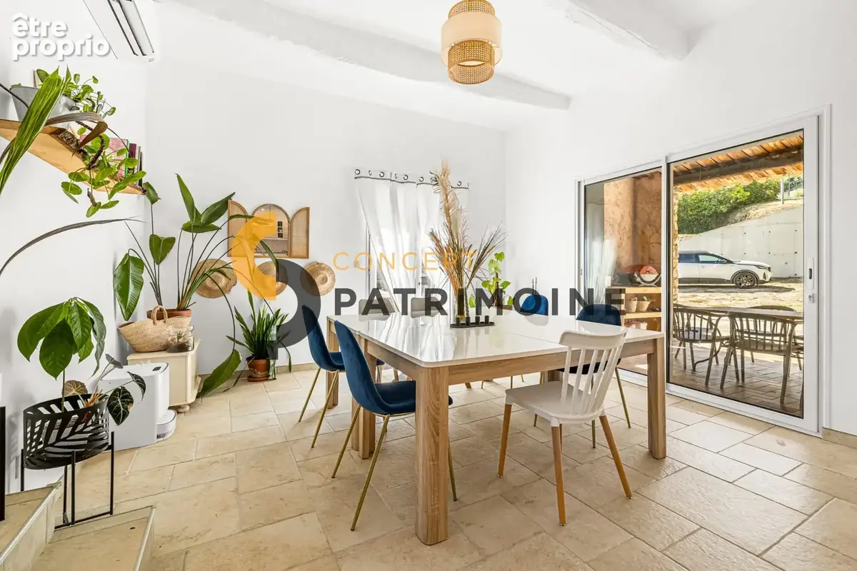 Maison 7 pièces 243 m² à vendre à Saint-Jeannet (06640) - photo 5