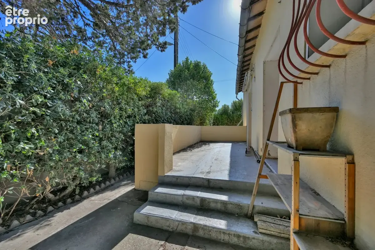 Maison de plain-pied 80 m² avec jardin et garage – Quartier prisé des Alyscamps! - photo 18