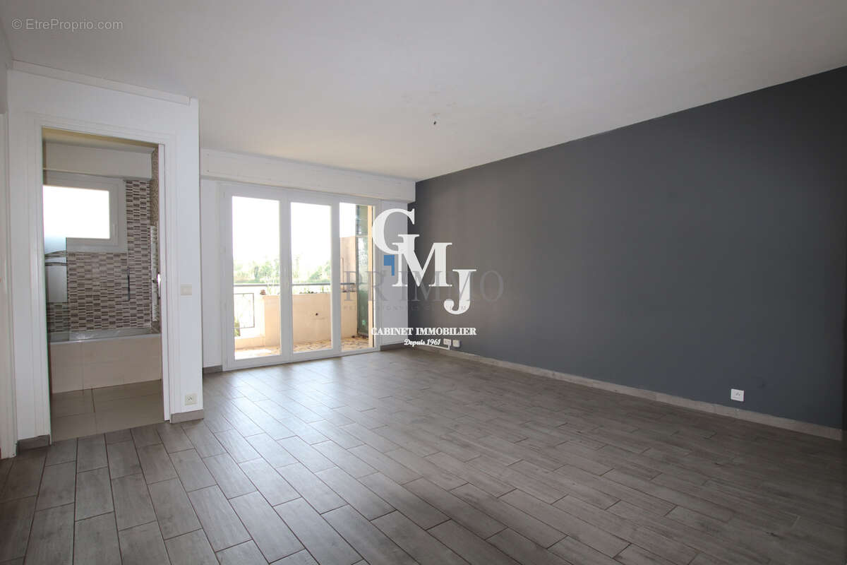 Appartement à FREJUS