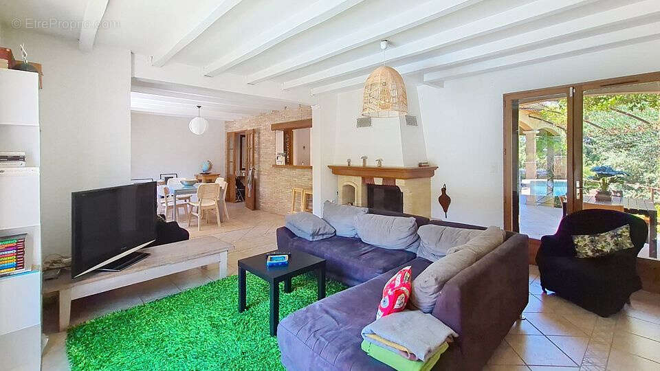 Maison à AUBAIS