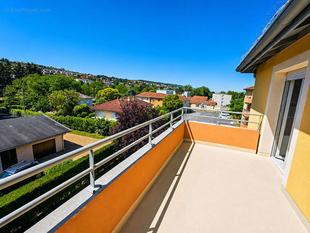 Appartement à ANSE